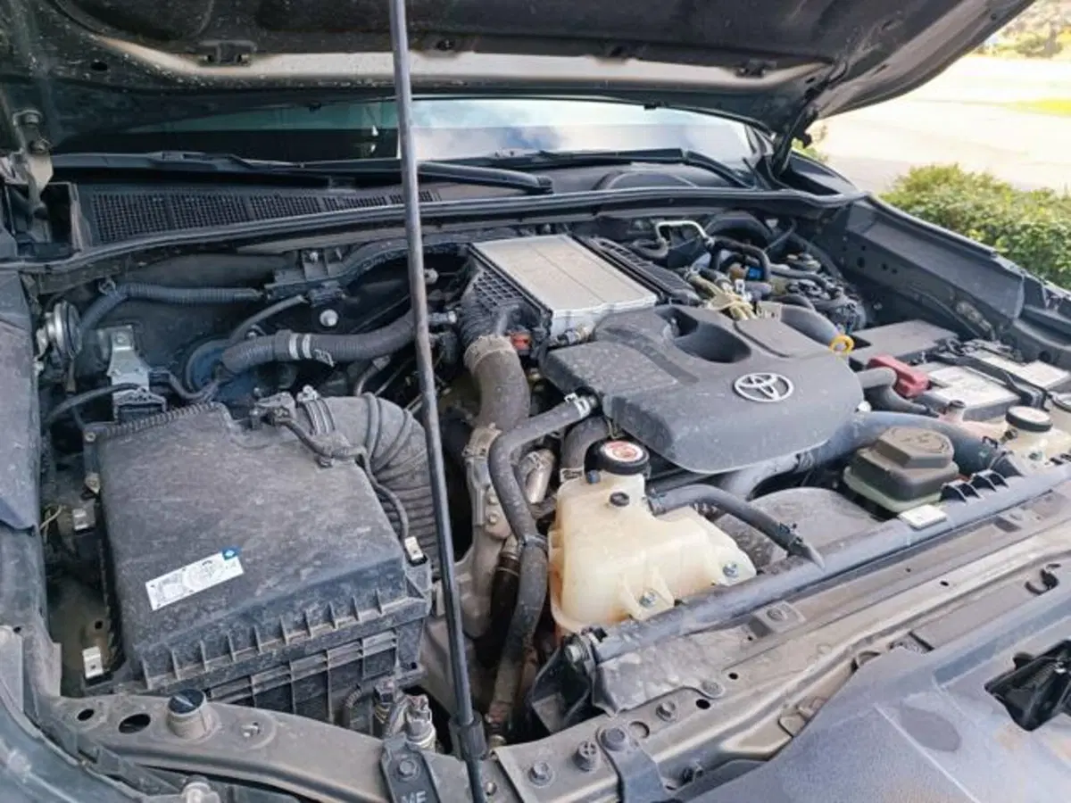 Toyota Hilux usata a Pisa (17)