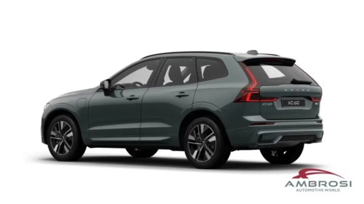 Volvo XC60 nuova a Perugia (3)