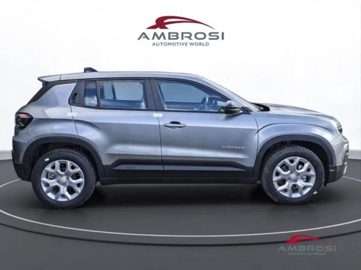 Jeep Avenger nuova a Perugia (5)
