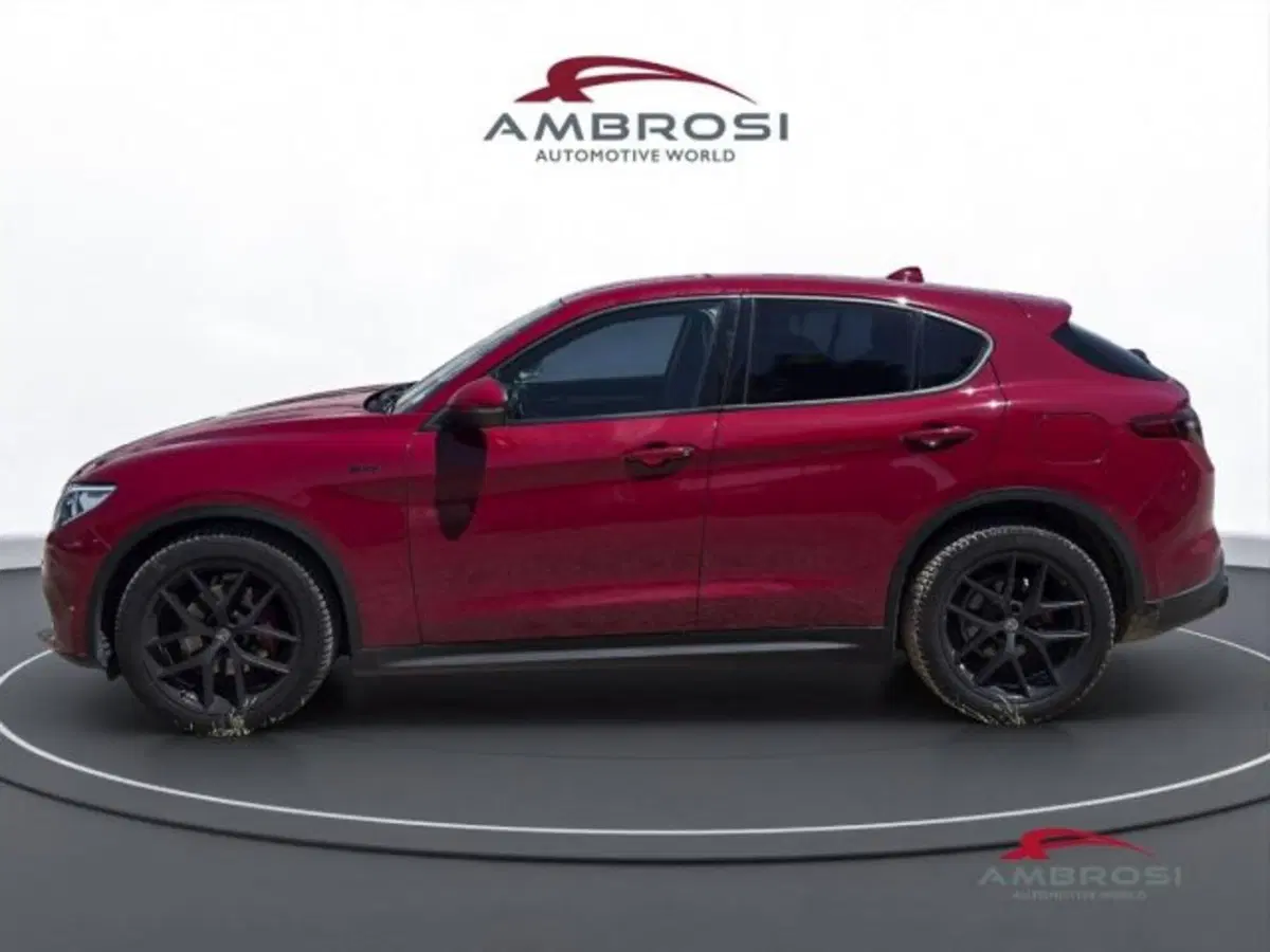 Alfa Romeo Stelvio usata a Perugia (6)