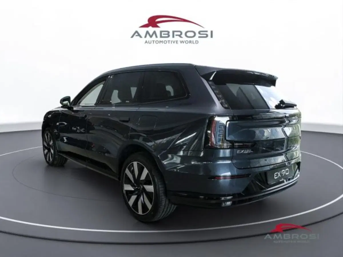 Volvo EX90 nuova a Perugia (4)
