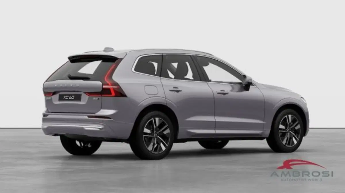 Volvo XC60 nuova a Perugia (4)
