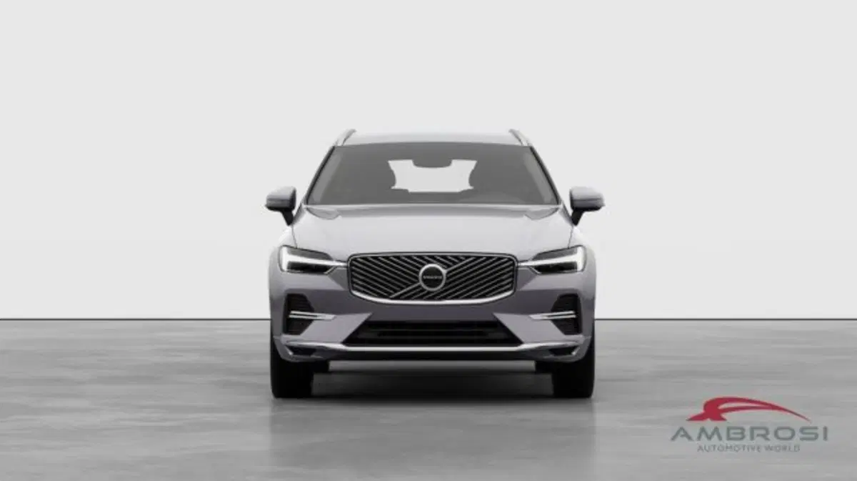 Volvo XC60 nuova a Perugia (7)