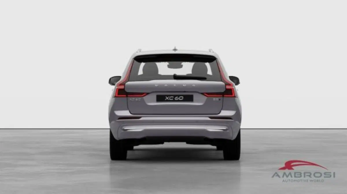 Volvo XC60 nuova a Perugia (8)