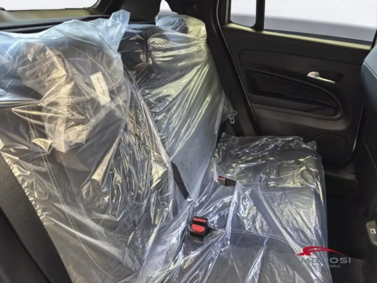 Jeep Avenger nuova a Perugia (10)