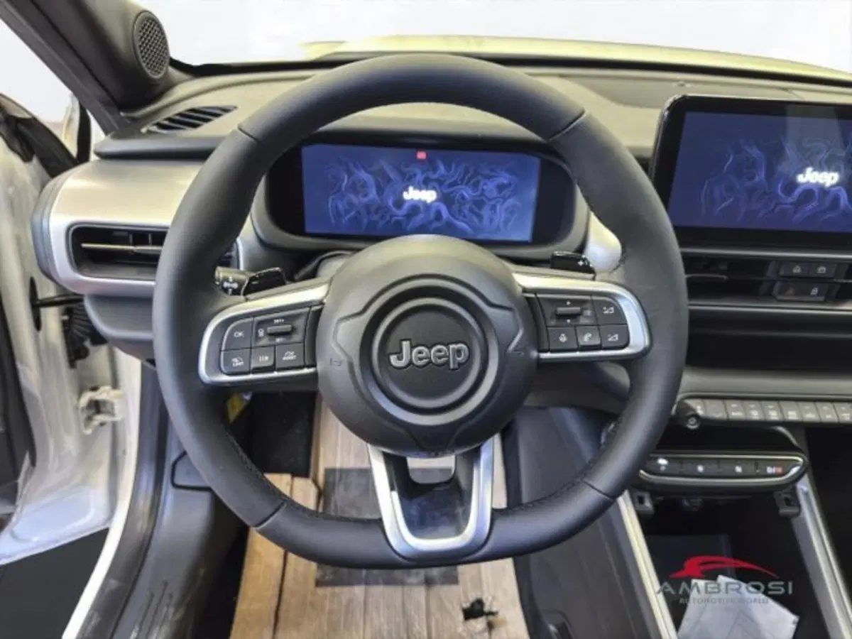Jeep Avenger nuova a Perugia (13)