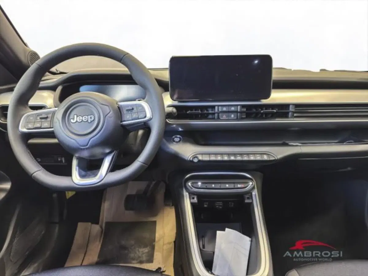 Jeep Avenger nuova a Perugia (14)