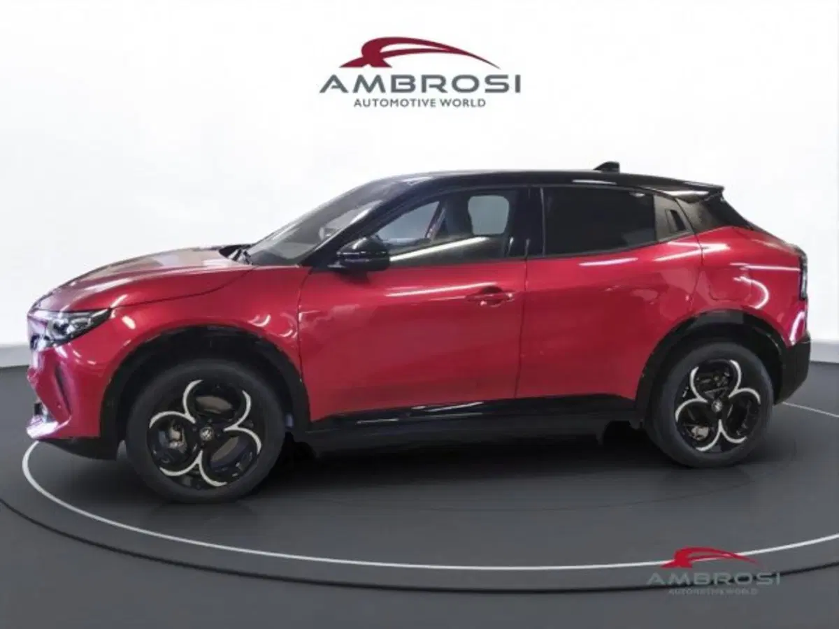 Alfa Romeo Junior nuova a Perugia (6)