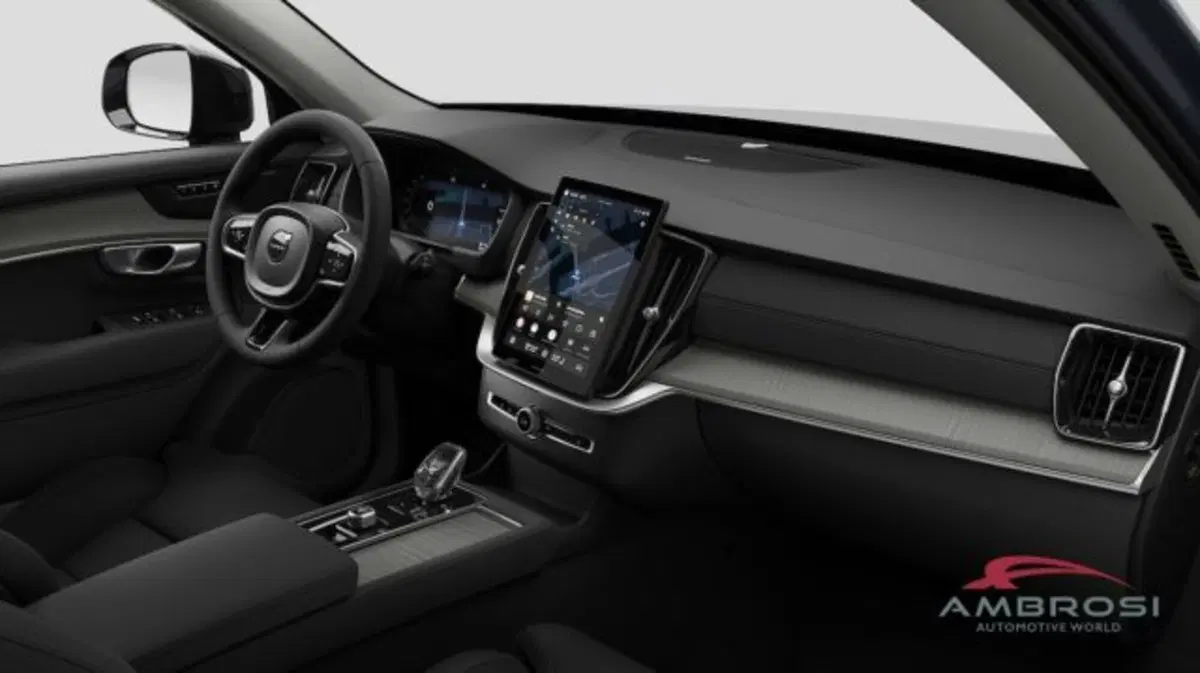 Volvo XC90 nuova a Perugia (10)