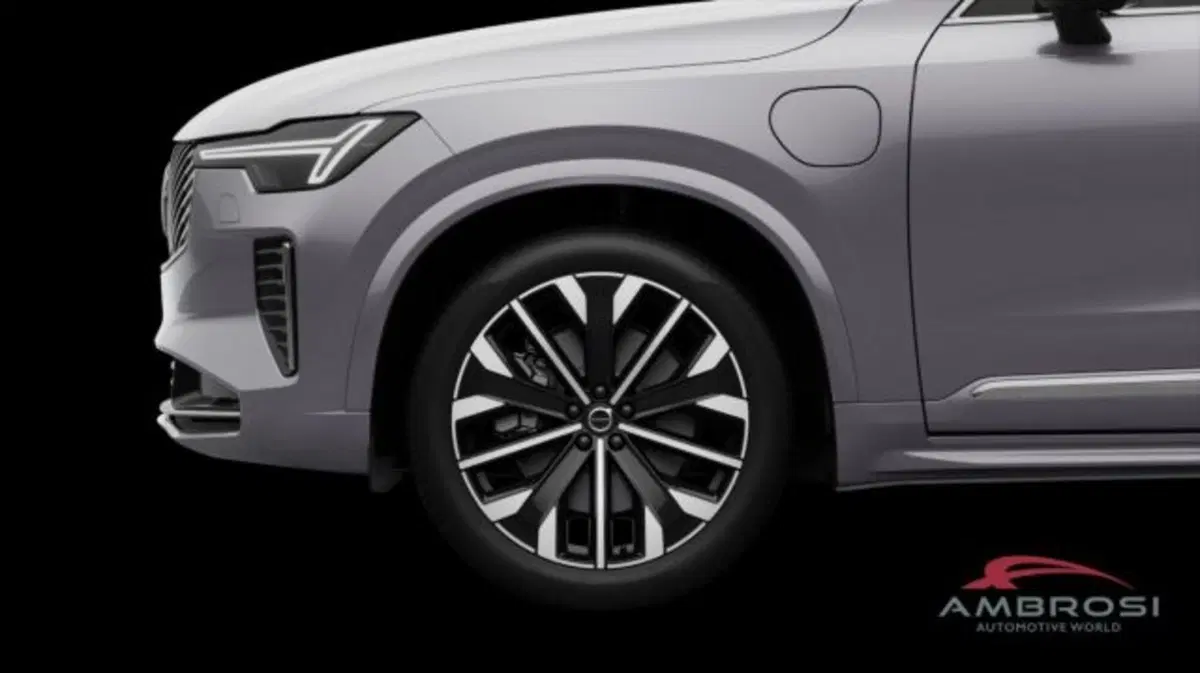 Volvo XC90 nuova a Perugia (9)