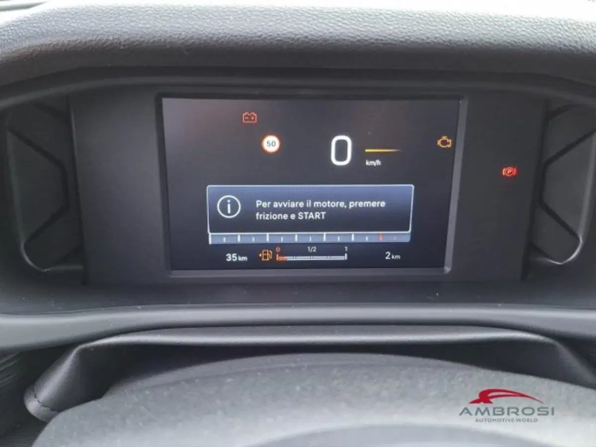 Jeep Avenger nuova a Perugia (13)