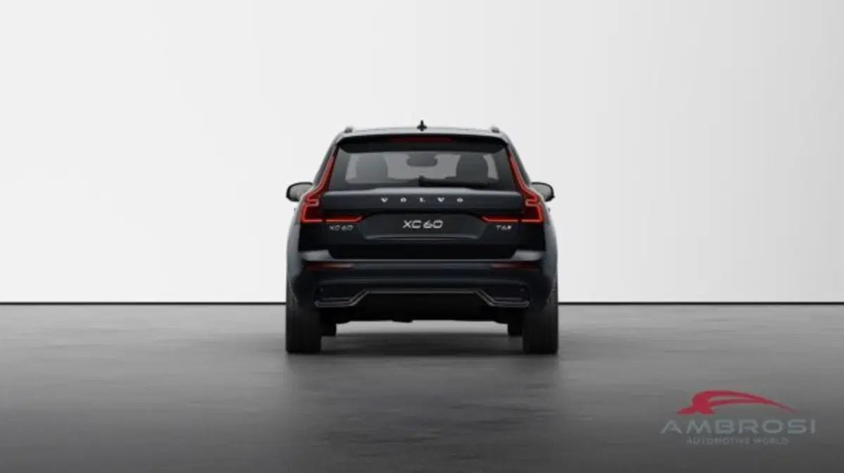 Volvo XC60 nuova a Perugia (6)