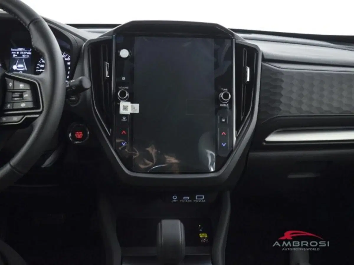 Subaru Forester nuova a Perugia (14)