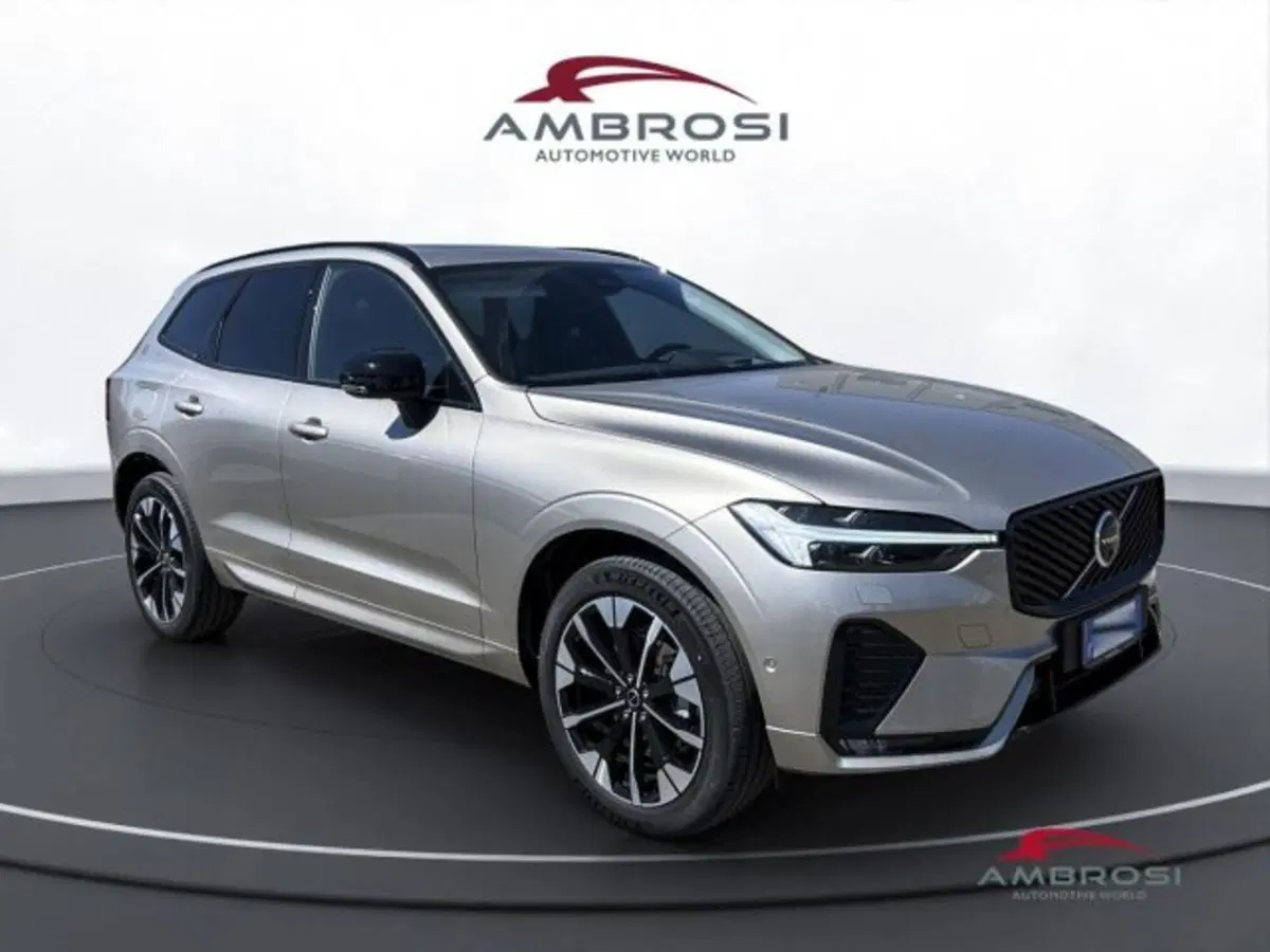 Volvo XC60 nuova a Perugia (2)