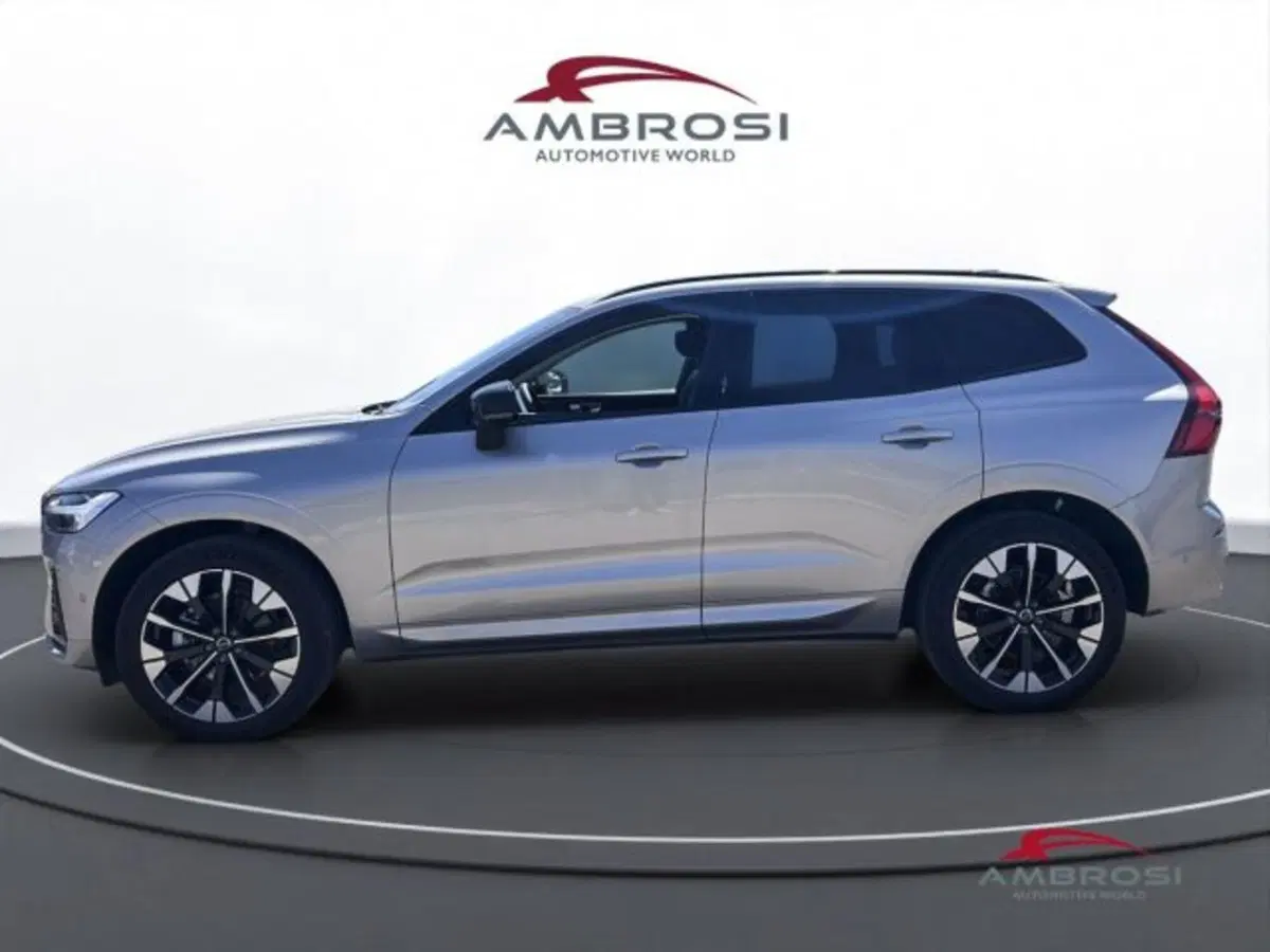 Volvo XC60 nuova a Perugia (6)