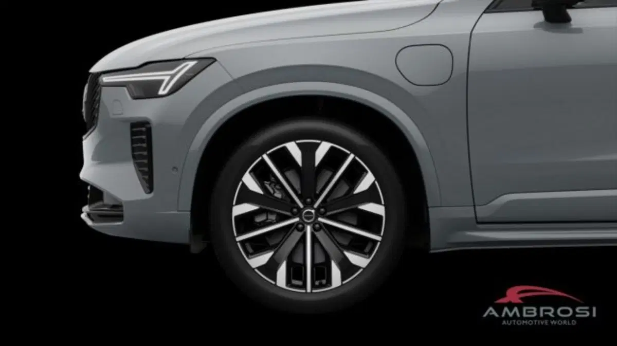Volvo XC90 nuova a Perugia (9)