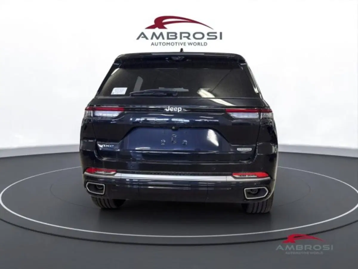 Jeep Grand Cherokee nuova a Perugia (8)