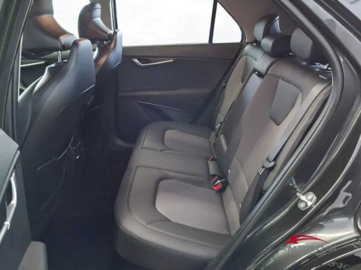 Kia Niro nuova a Perugia (11)