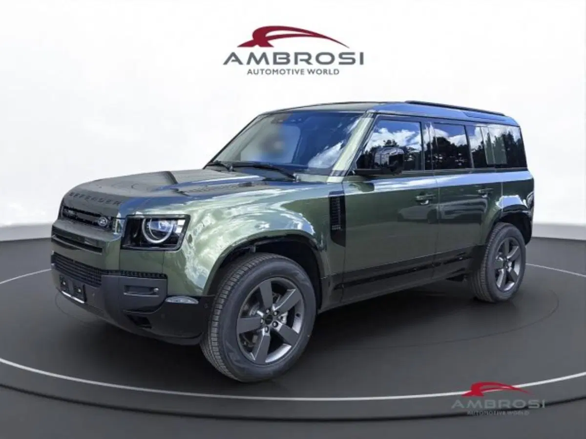 Land Rover Defender nuova a Perugia