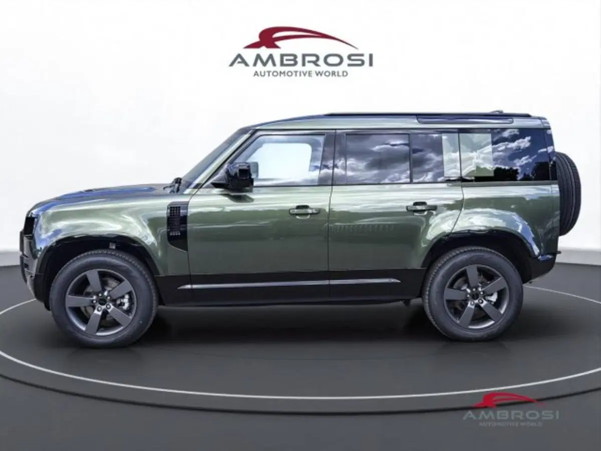 Land Rover Defender nuova a Perugia (6)