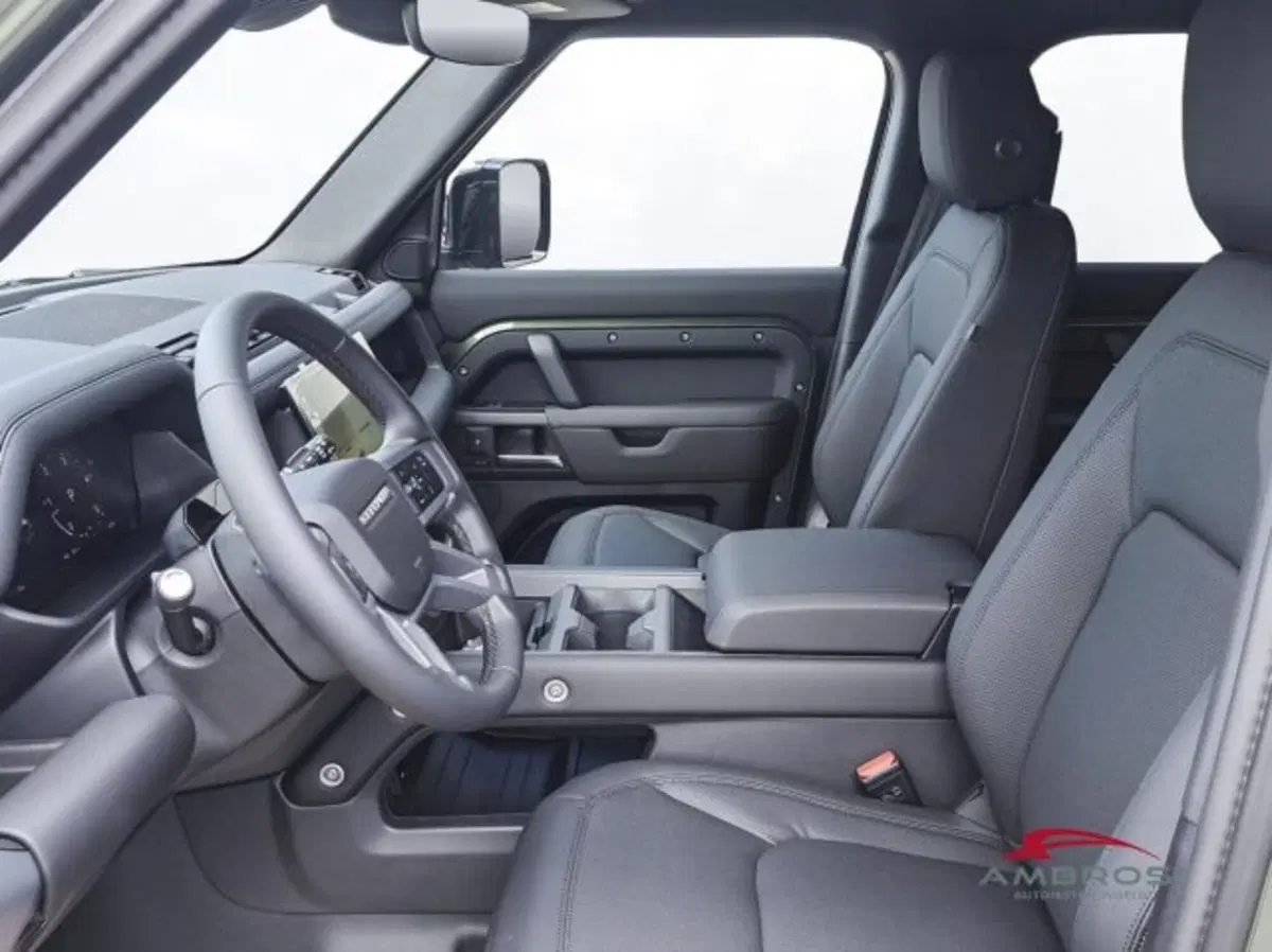 Land Rover Defender nuova a Perugia (9)