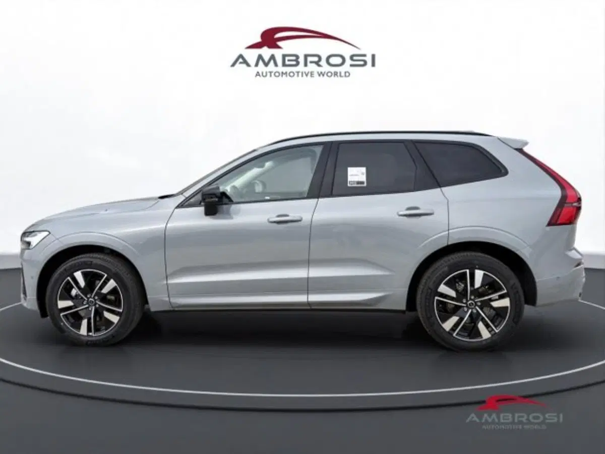 Volvo XC60 nuova a Perugia (6)