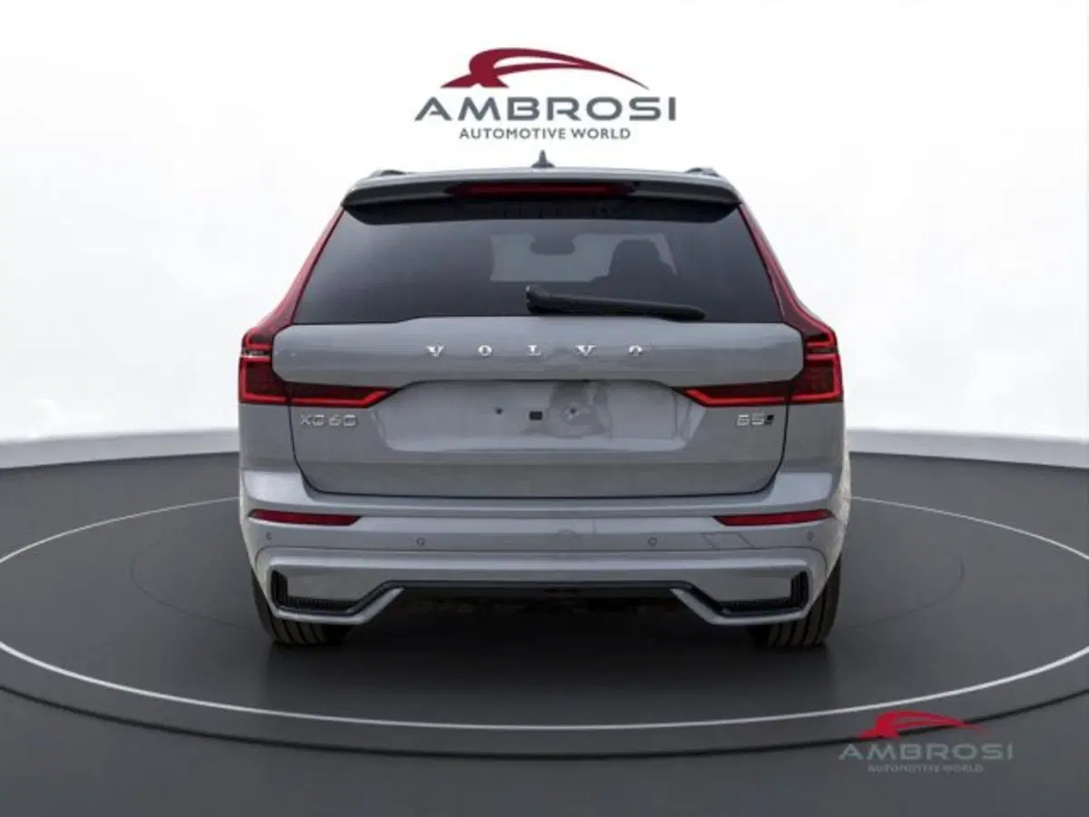 Volvo XC60 nuova a Perugia (8)
