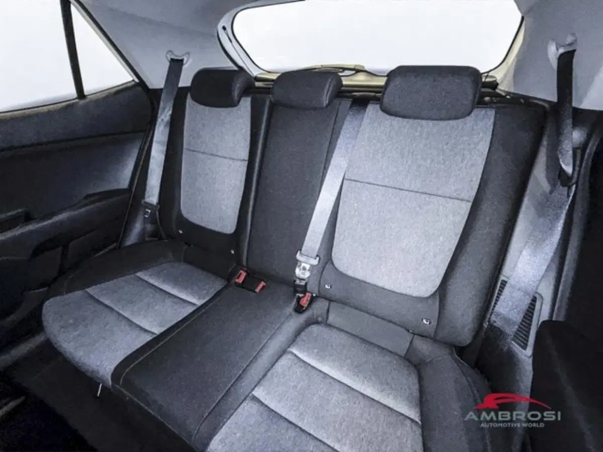 Kia Stonic nuova a Perugia (11)