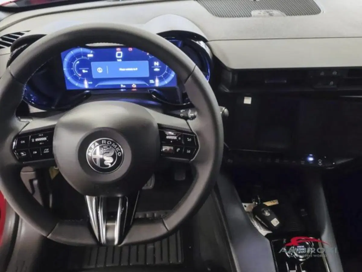 Alfa Romeo Junior nuova a Perugia (15)