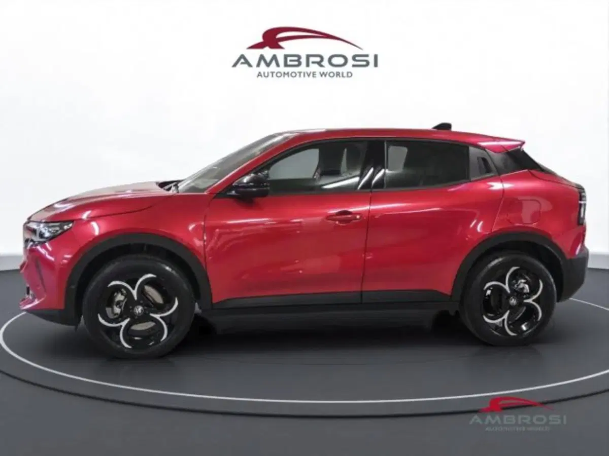 Alfa Romeo Junior nuova a Perugia (6)