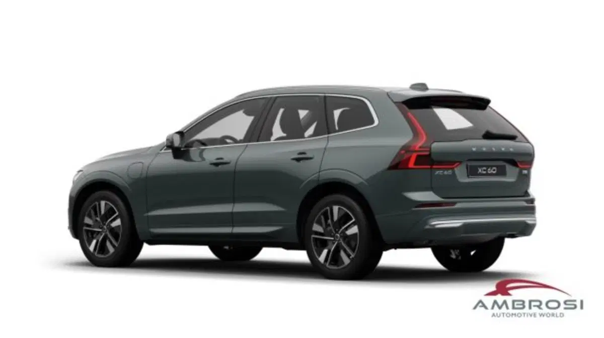 Volvo XC60 nuova a Perugia (3)