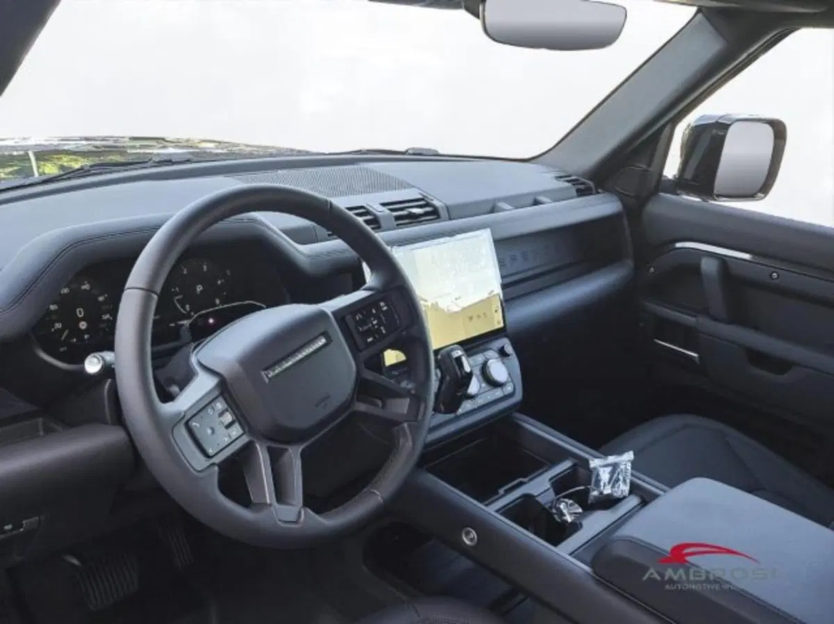 Land Rover Defender nuova a Perugia (12)