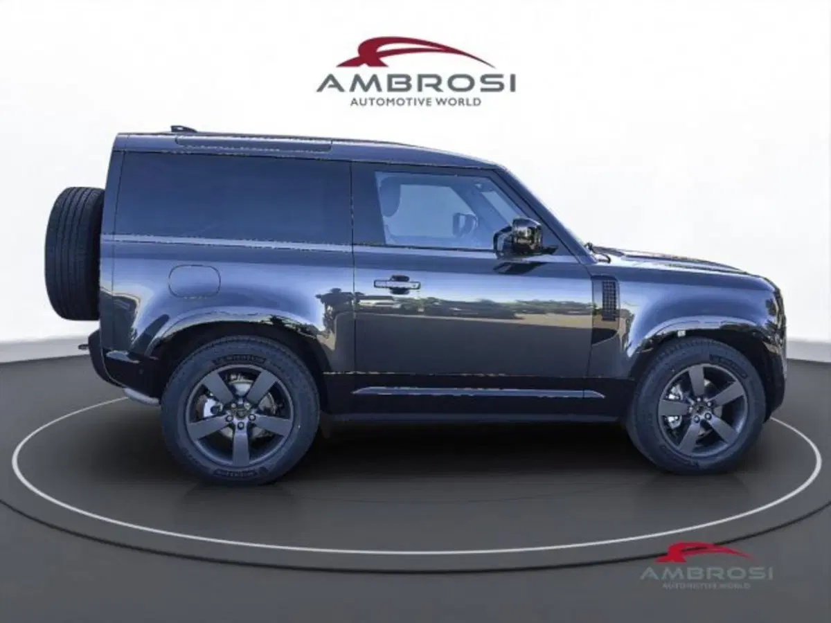 Land Rover Defender nuova a Perugia (5)