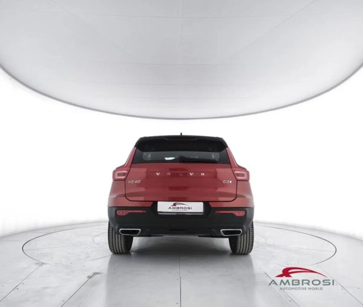 Volvo XC40 usata a Perugia (6)