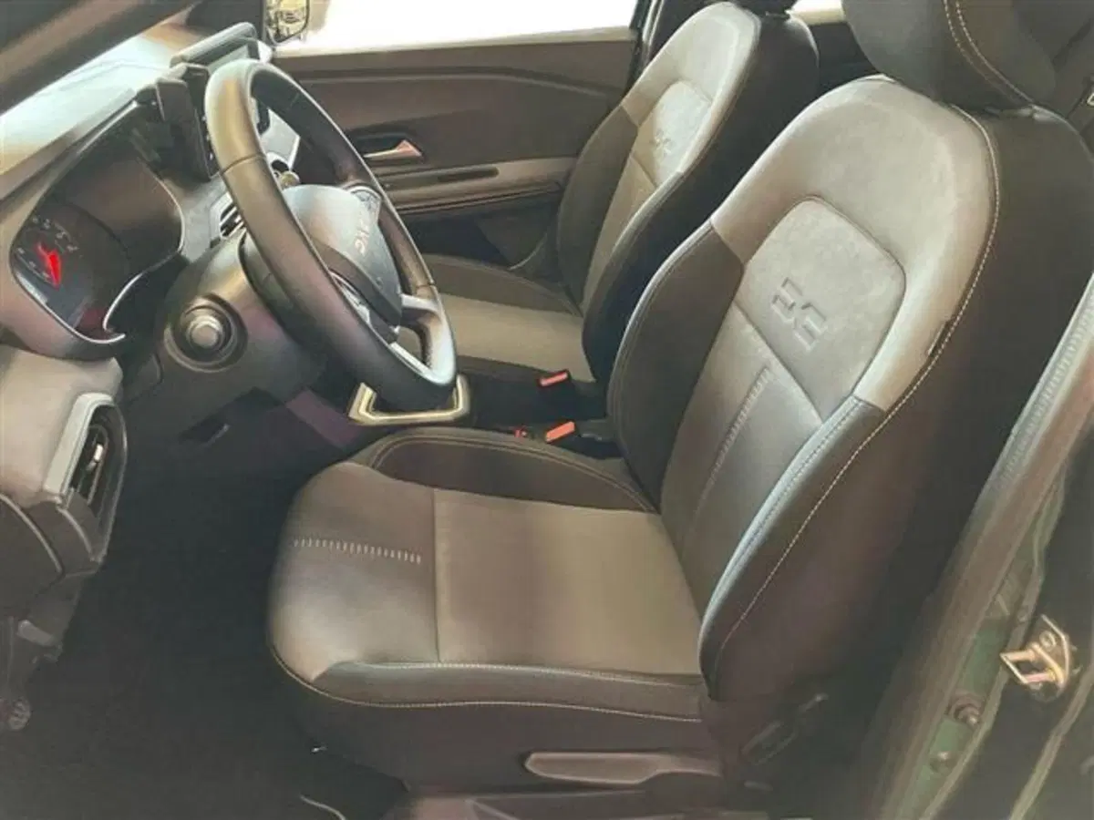 Dacia Sandero Stepway usata a Como (9)
