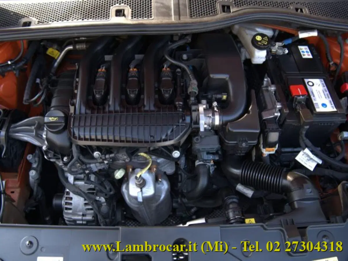 Opel Corsa usata a Milano (11)