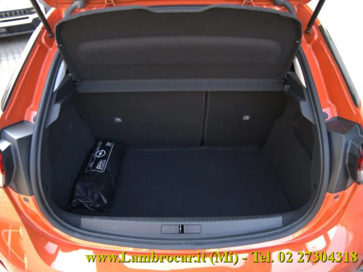 Opel Corsa usata a Milano (13)