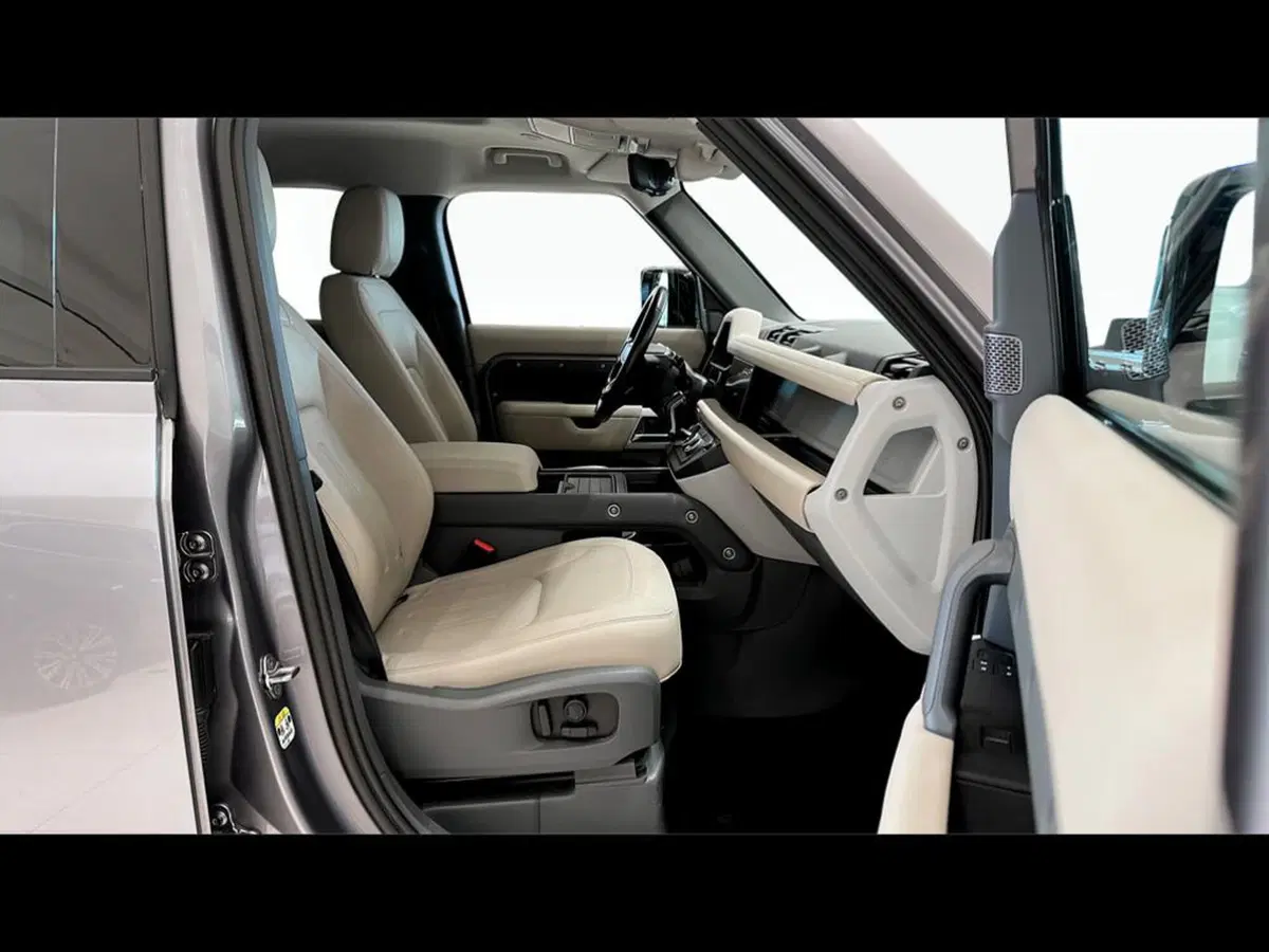 Land Rover Defender usata a Varese (3)