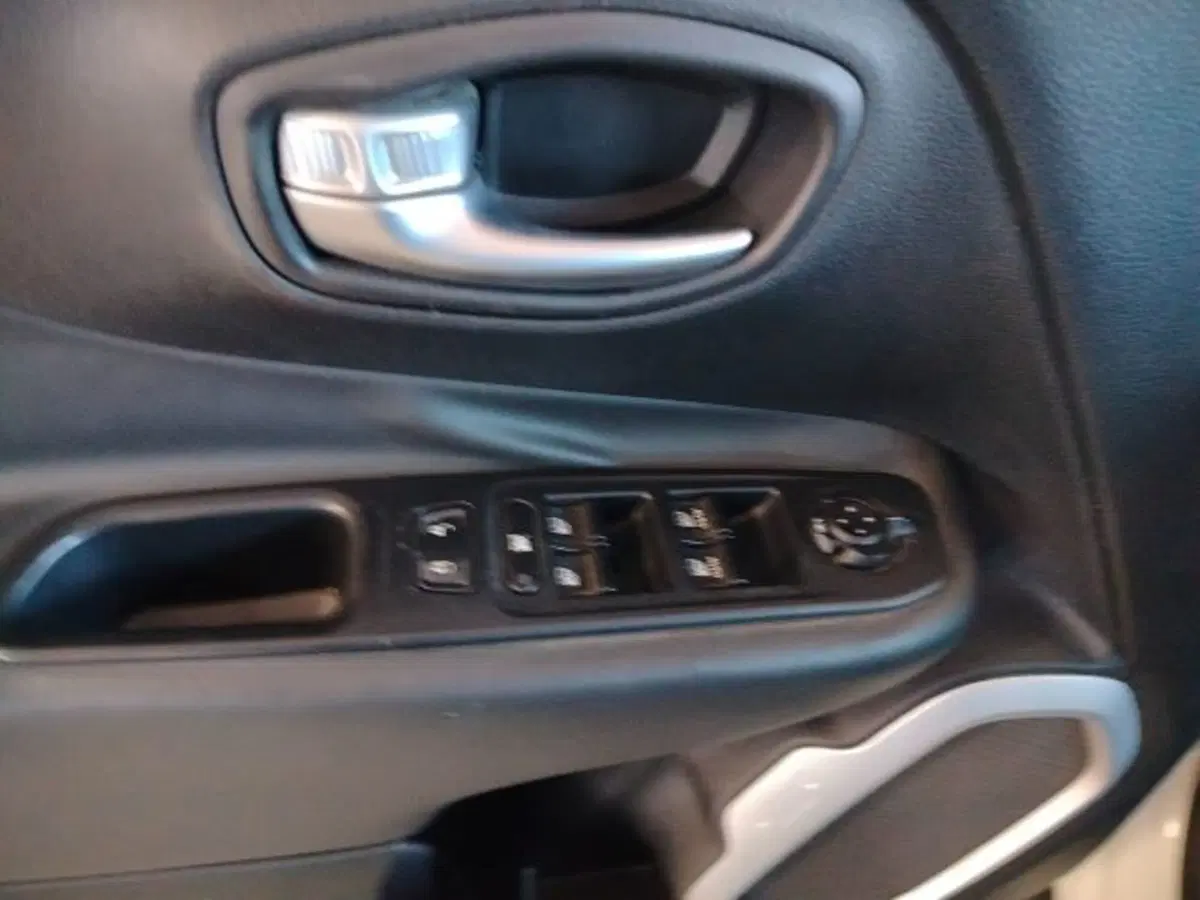 Jeep Renegade usata a Forlì-Cesena (19)