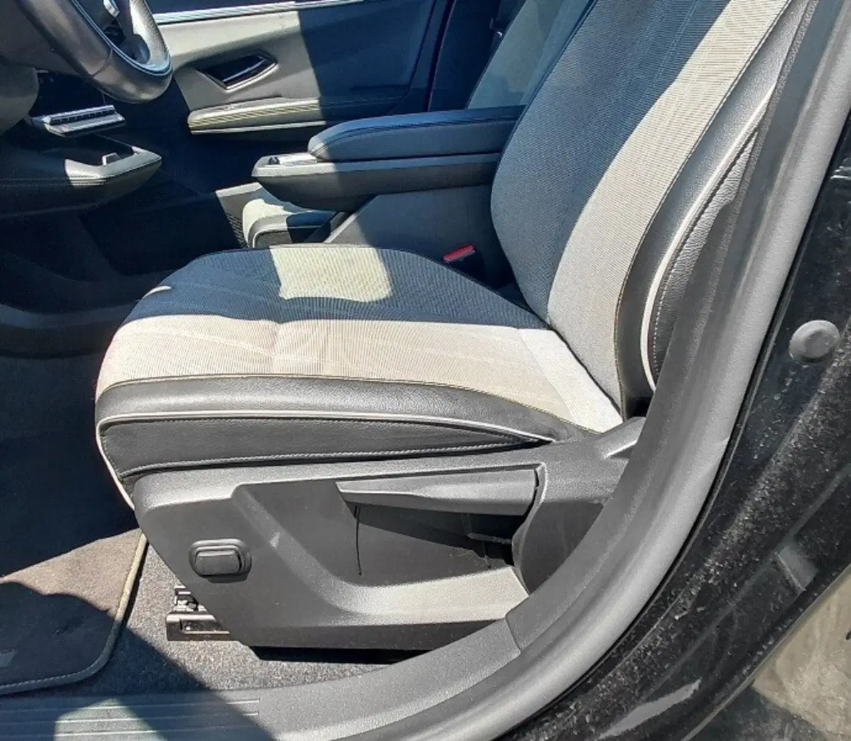 Renault Megane E-Tech Electric usata a Cosenza (14)