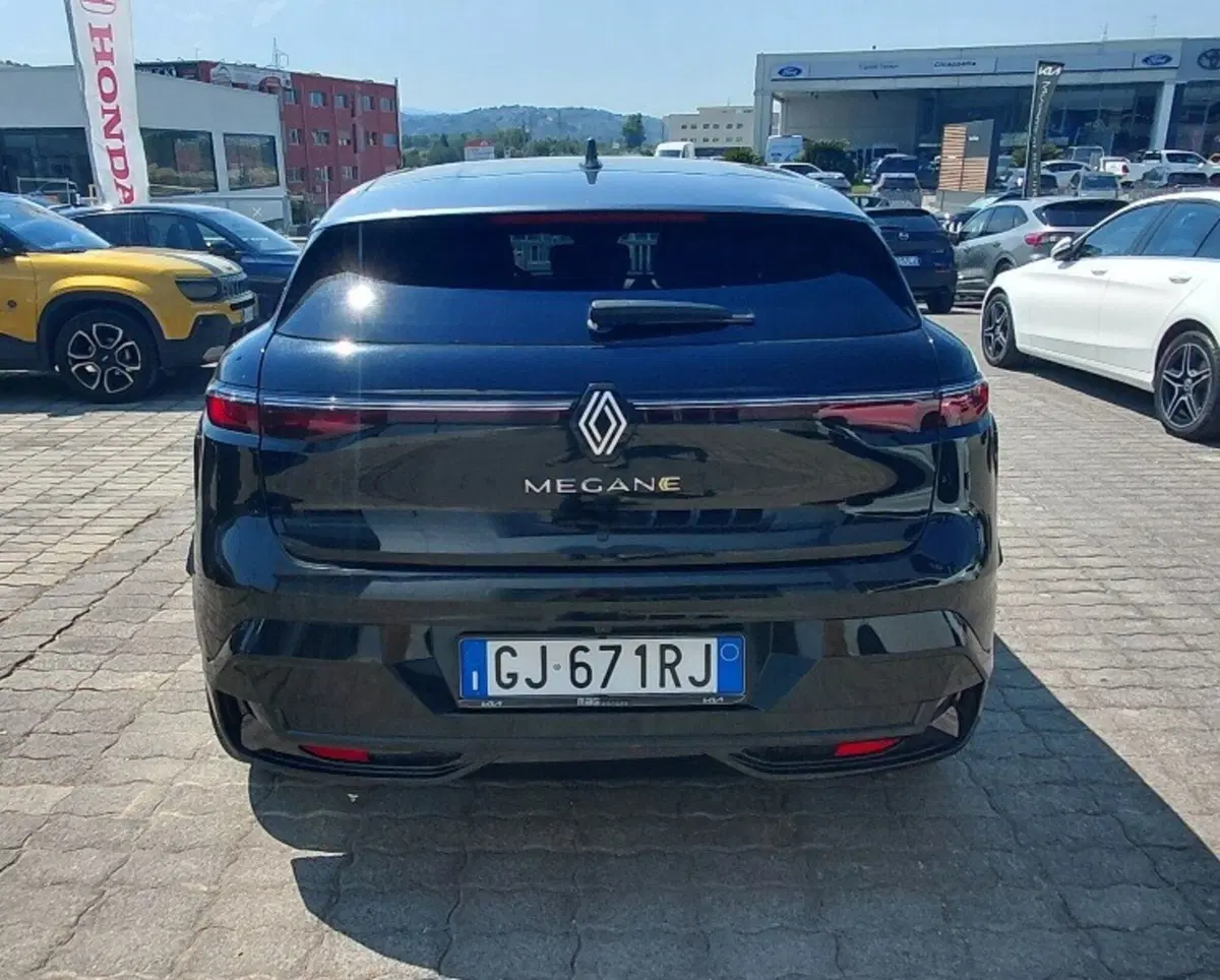 Renault Megane E-Tech Electric usata a Cosenza (6)