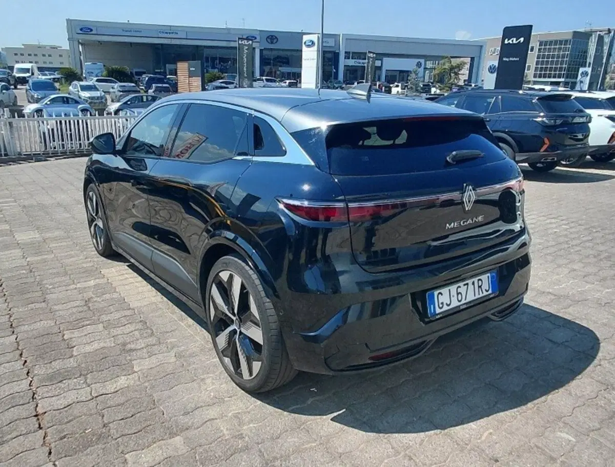 Renault Megane E-Tech Electric usata a Cosenza (7)