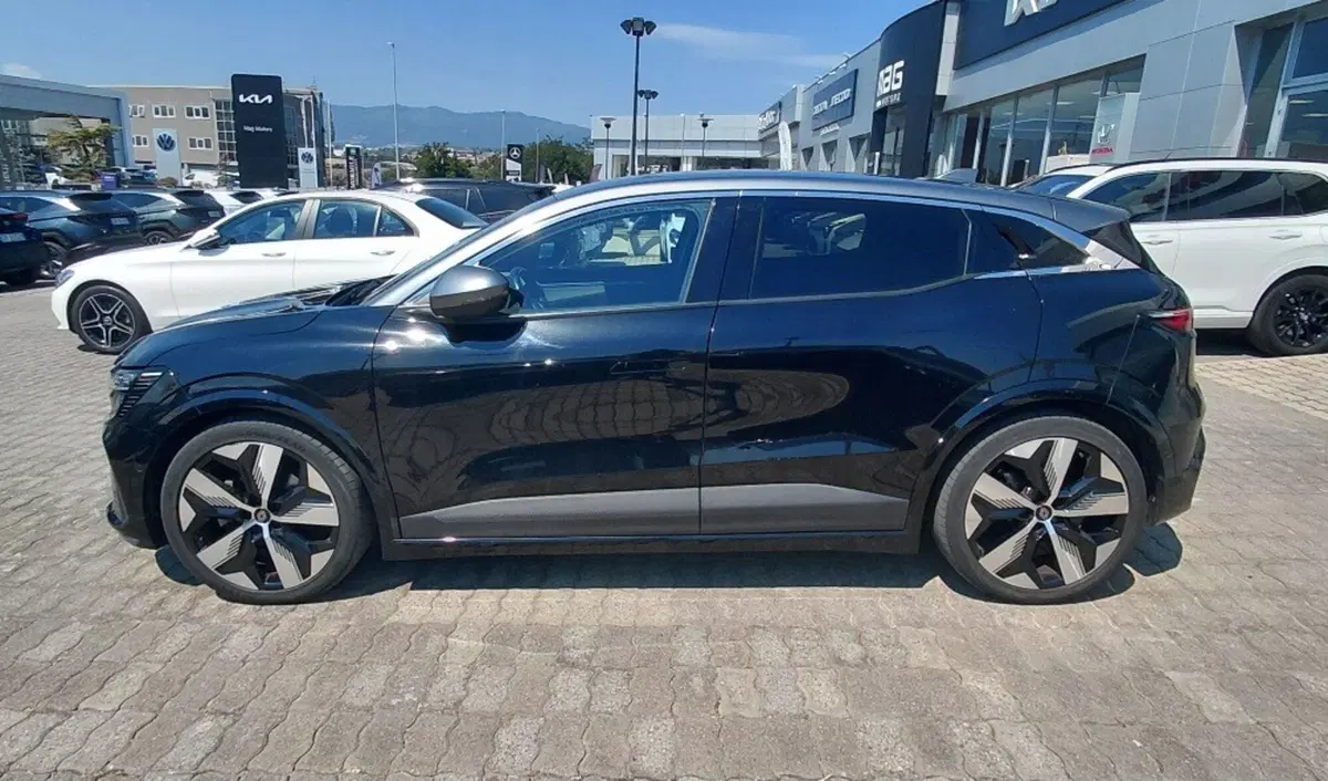 Renault Megane E-Tech Electric usata a Cosenza (8)