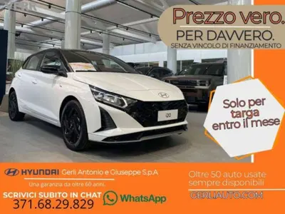 Hyundai i20 1.0 t-gdi Dark Line 90cv mt nuova a Milano