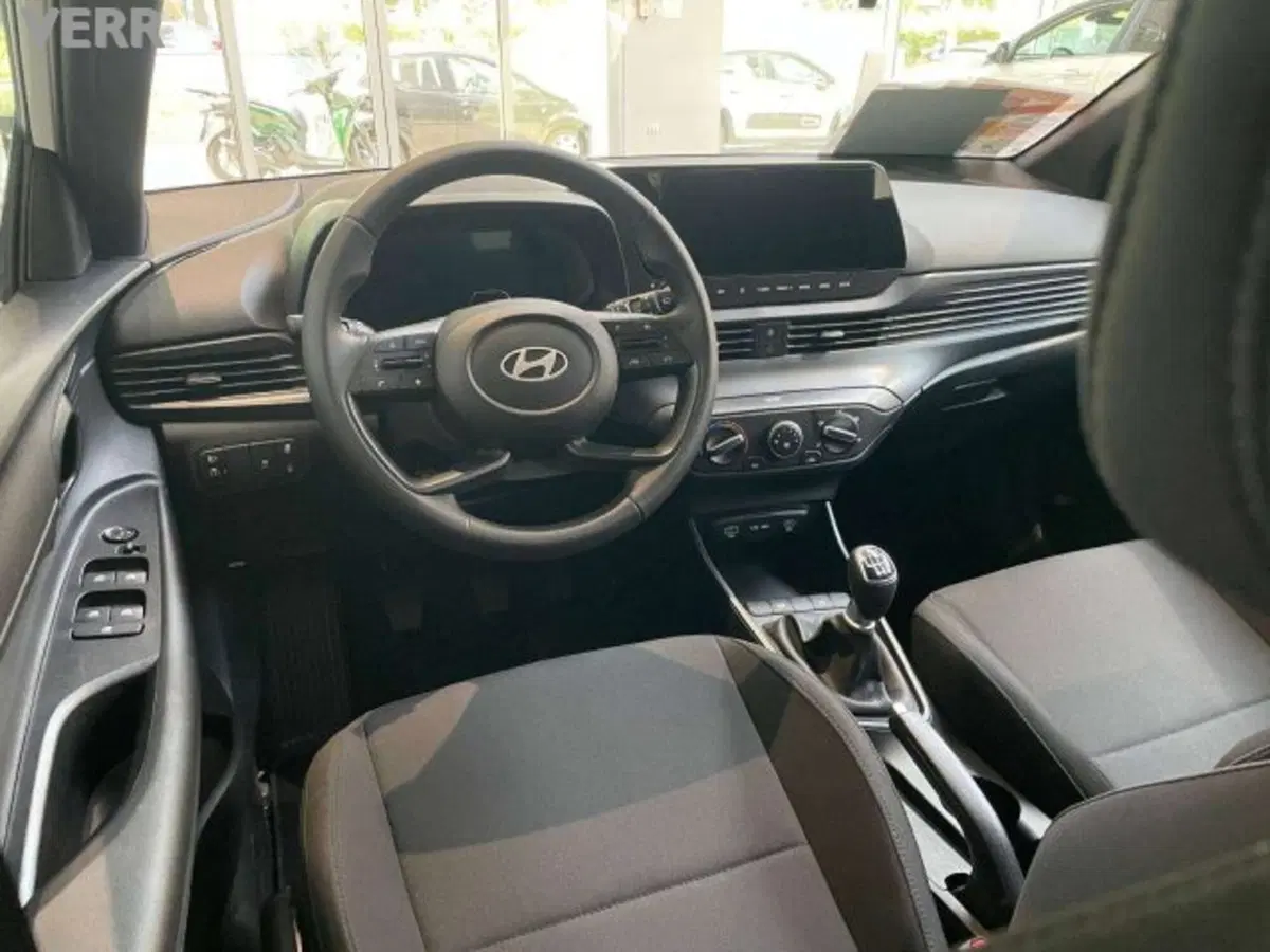 Hyundai i20 nuova a Milano (12)