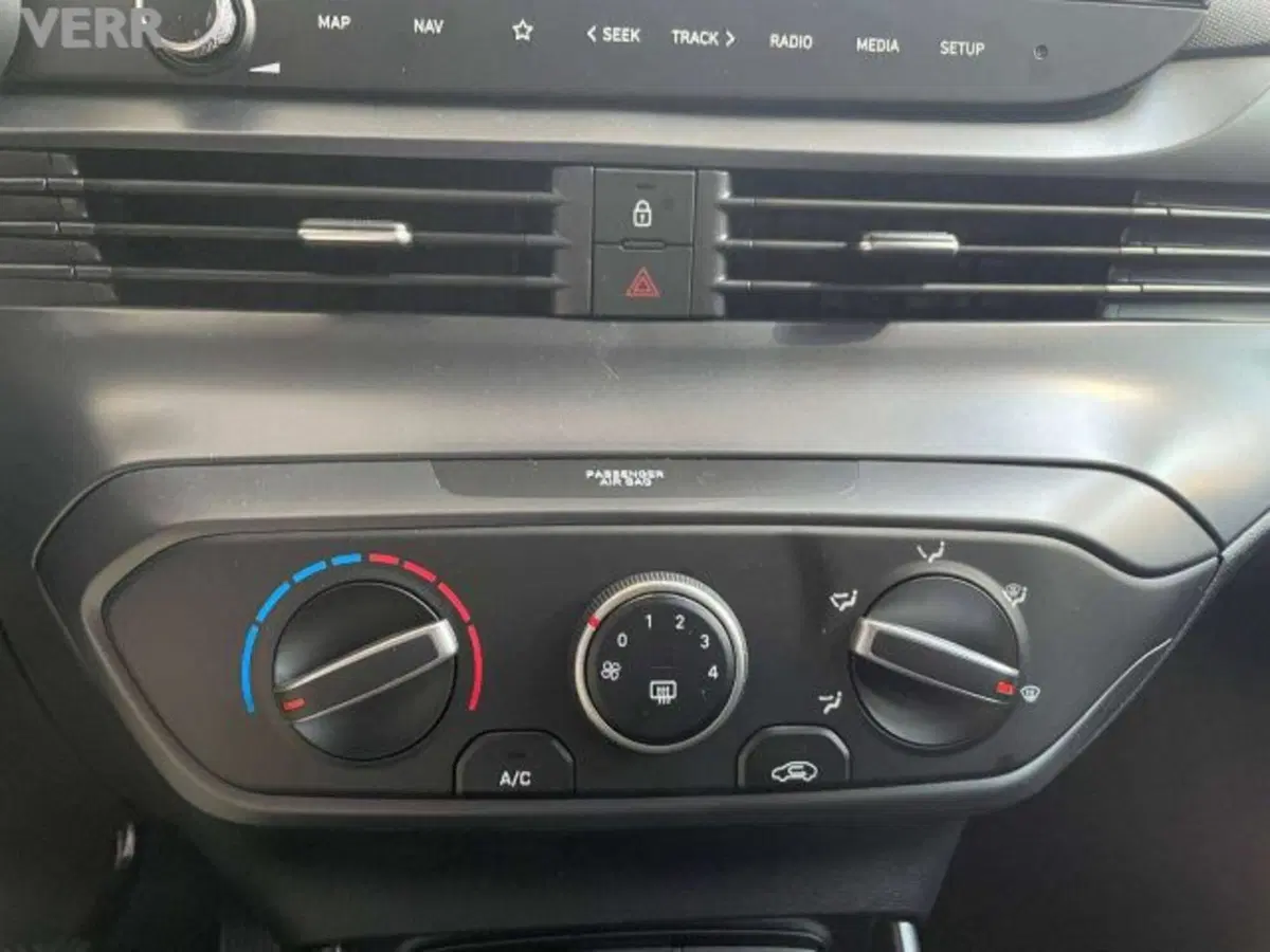 Hyundai i20 nuova a Milano (15)