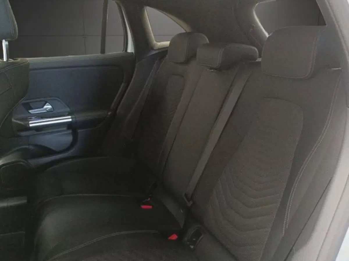 Mercedes-Benz GLA SUV usata a Milano (13)