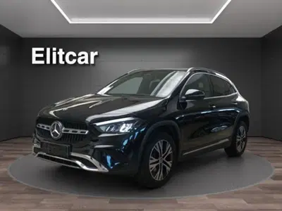 Mercedes-Benz GLA SUV 180 Progressive Advanced Plus auto del 2025 usata a Magenta