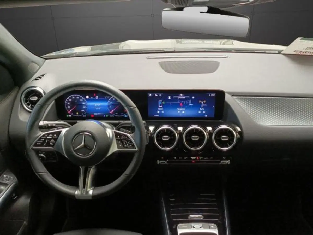 Mercedes-Benz GLA SUV usata a Milano (12)