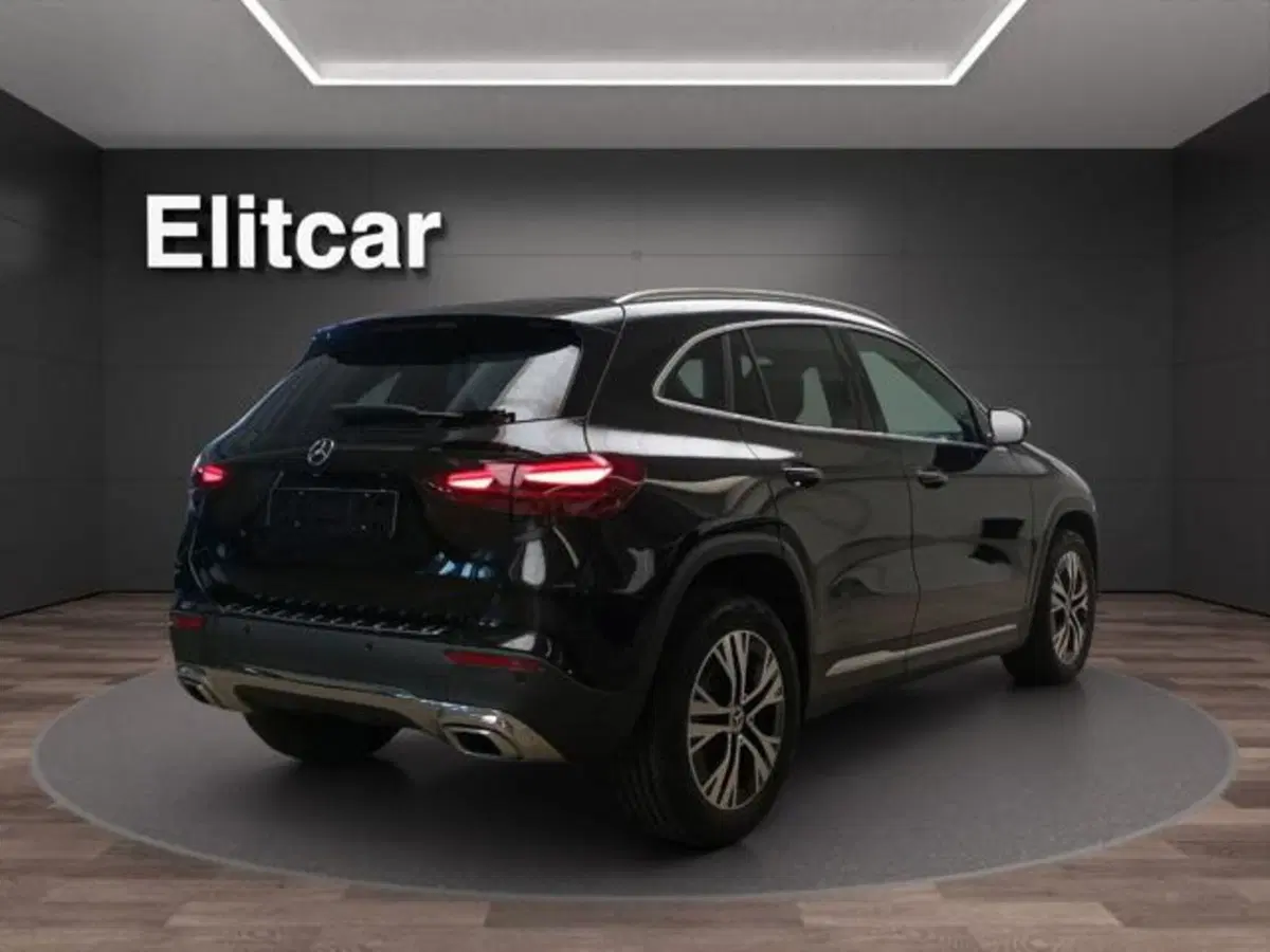 Mercedes-Benz GLA SUV usata a Milano (6)